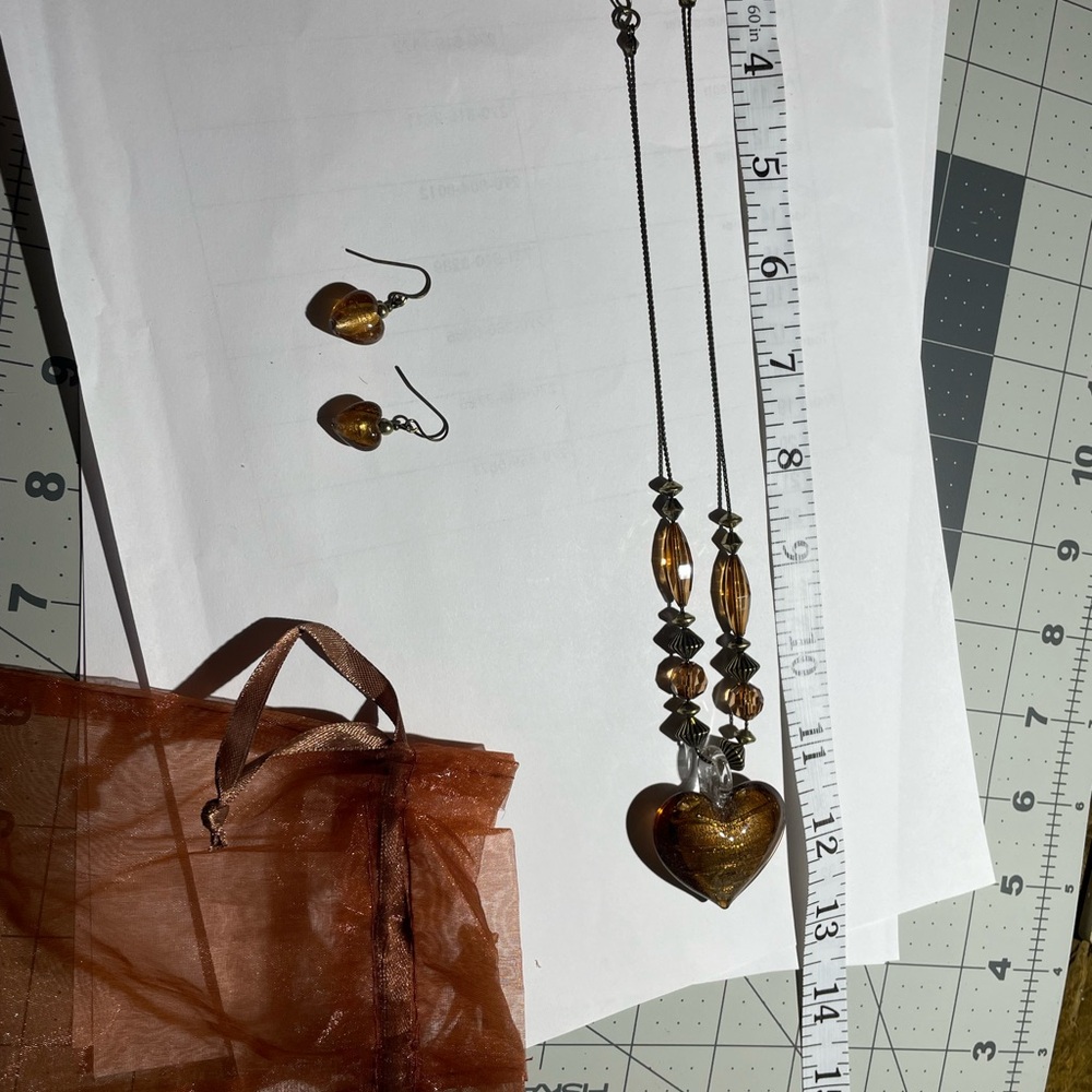 Elegant Brown Heart Pendant Necklace and Earrings Set